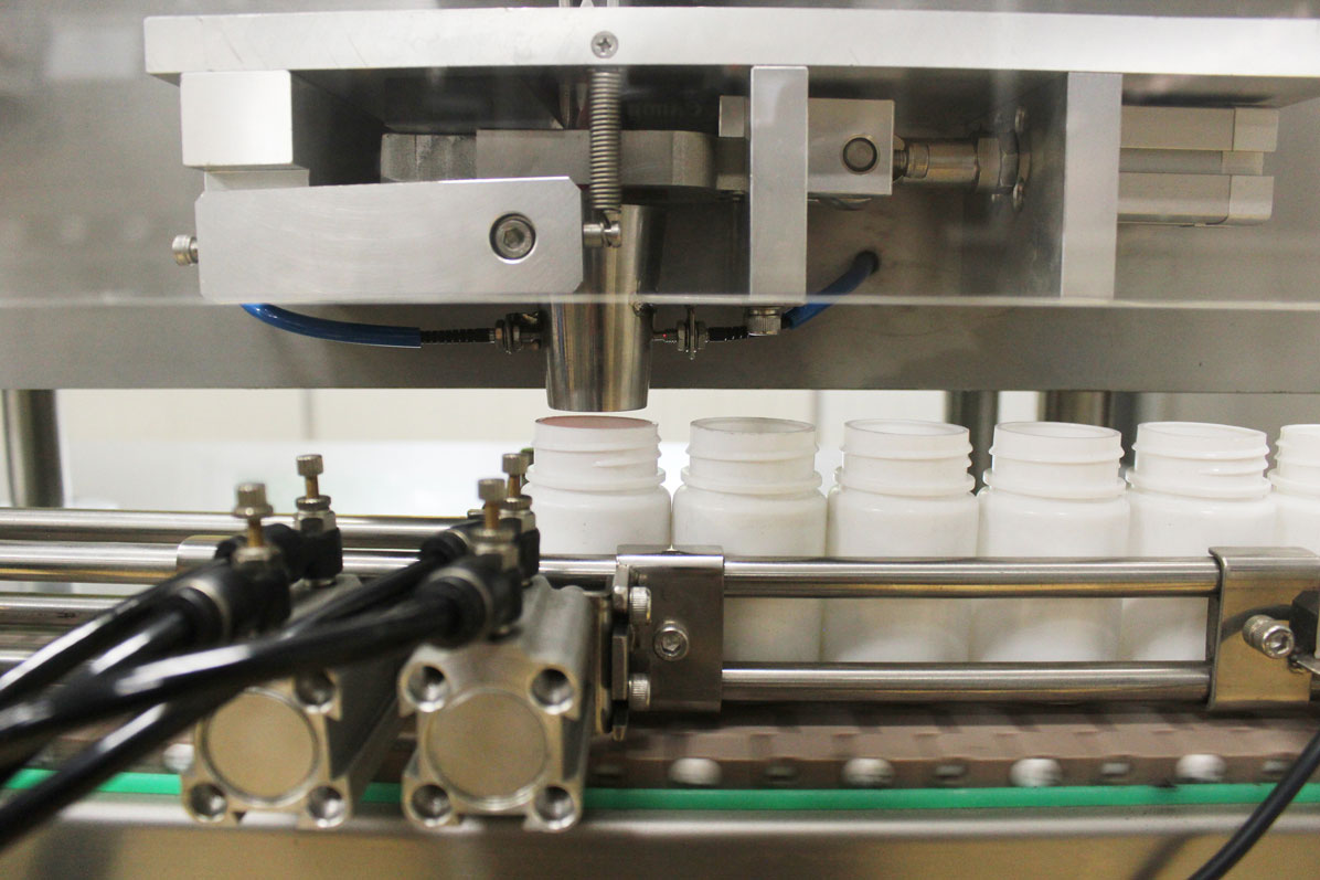 Desiccant Sachet Inserter — image 4