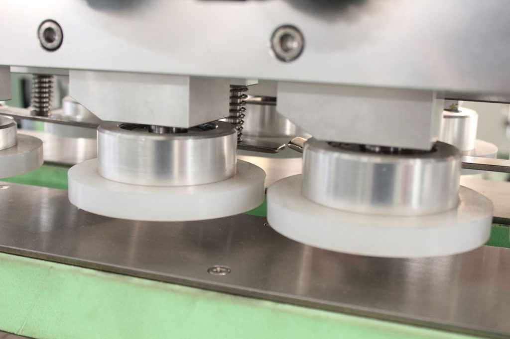 High Speed Automatic Capping Machine — image 3