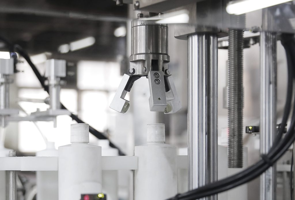 Automatic Liquid and Cream Filling Capping Machine — image 2